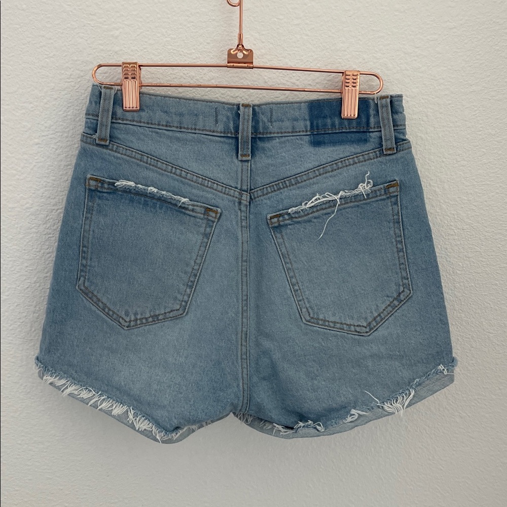 Women’s Abercrombie Shorts - Picture 4 of 7